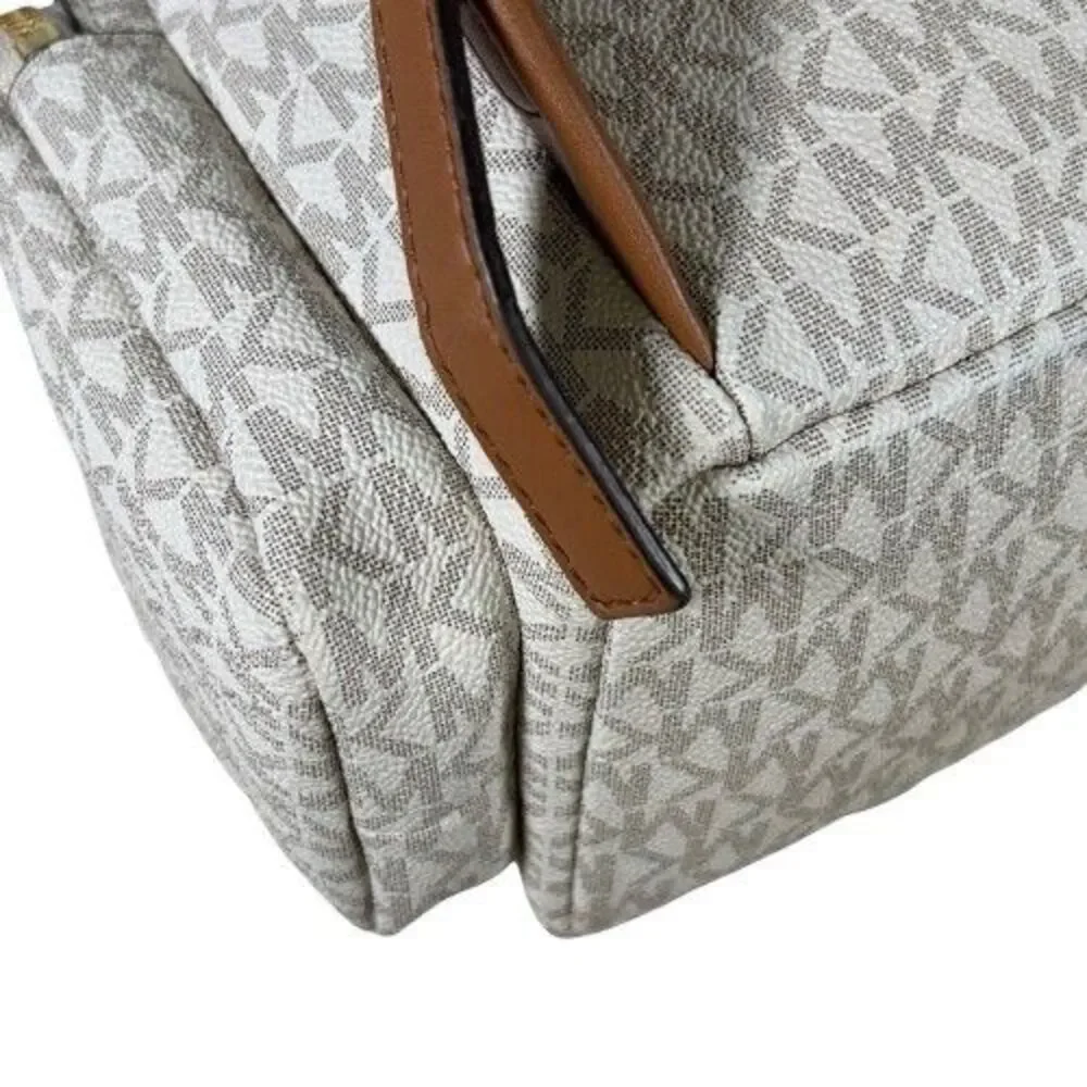 MICHAEL KORS ABBEY Vanilla Large Cargo Signature Backpack Bag 35T9GAYB7B NWOT